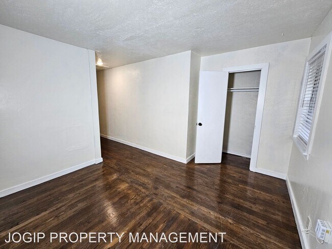 Foto del edificio - 1 br, 1 bath House - 4717 Worth St. # 4