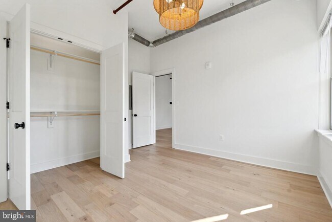 Foto del edificio - 901 King St