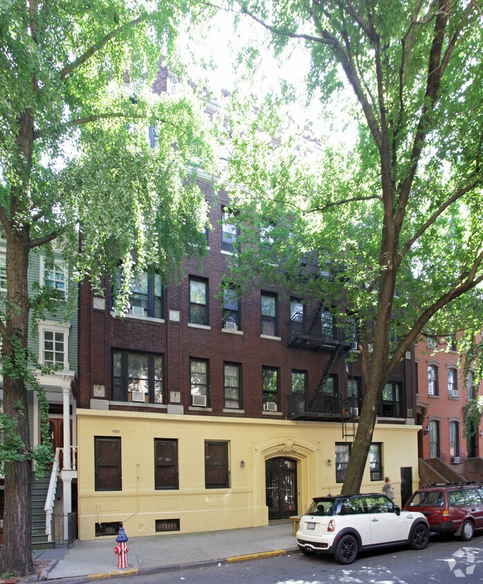Primary Photo - 45 S. Elliot Place