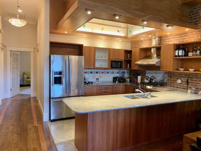 Kitchen - 118 Newbury St