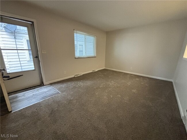 Building Photo - 975 Berwin St