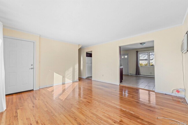 Building Photo - 4 Quaker Ct