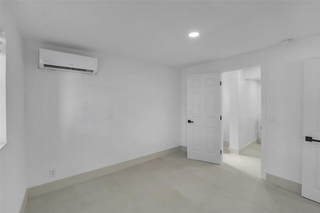 Foto del edificio - 812 NE 4th Ave