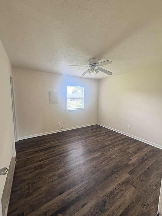 Building Photo - 1720 McGregor Ct