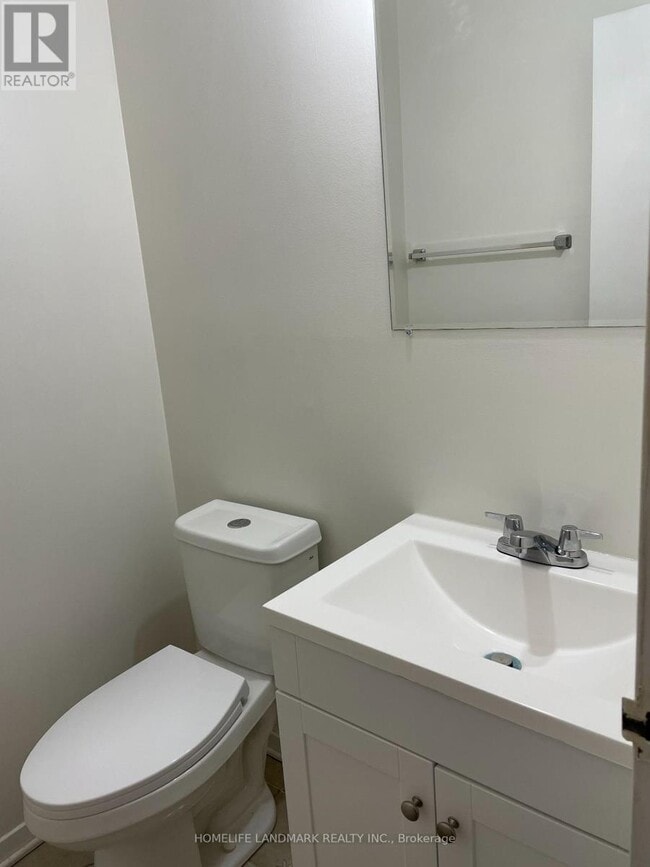 Building Photo - 3025 The Credit Woodlands