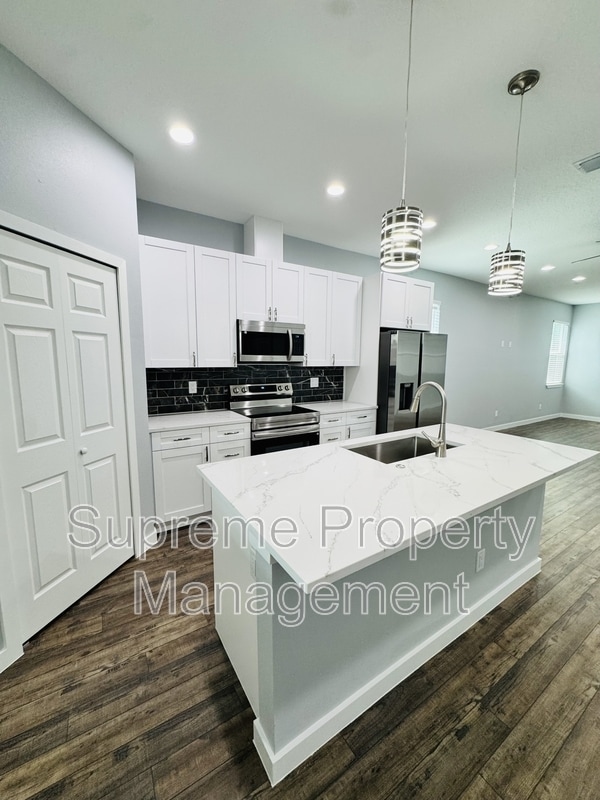 Foto del edificio - 6073 Vermont Ave