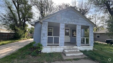 Building Photo - 344 N Young St