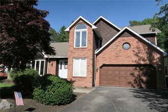 Building Photo - 6035 Whitegate Crossing