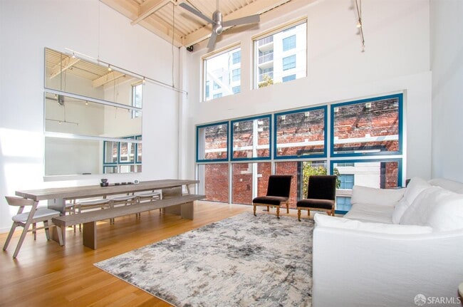 Foto del edificio - 650 Delancey St