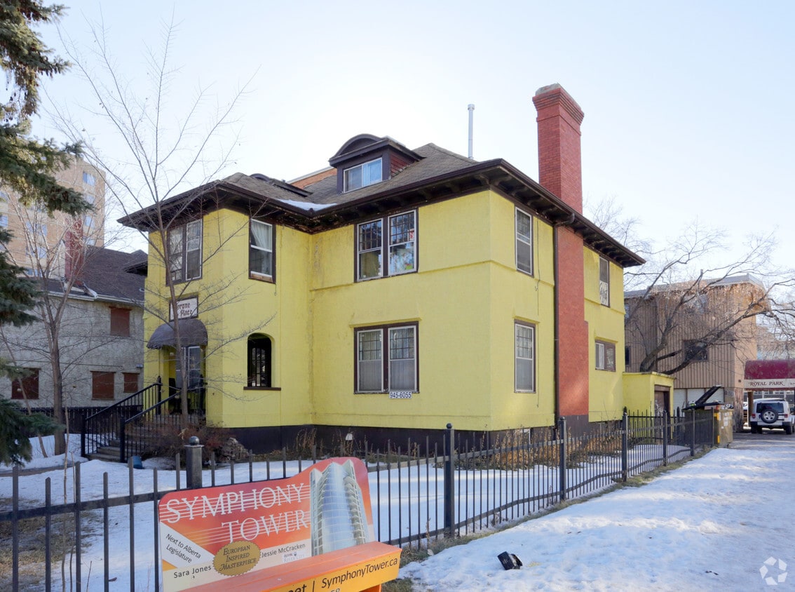 Primary Photo - Tyrone Heritage Residences