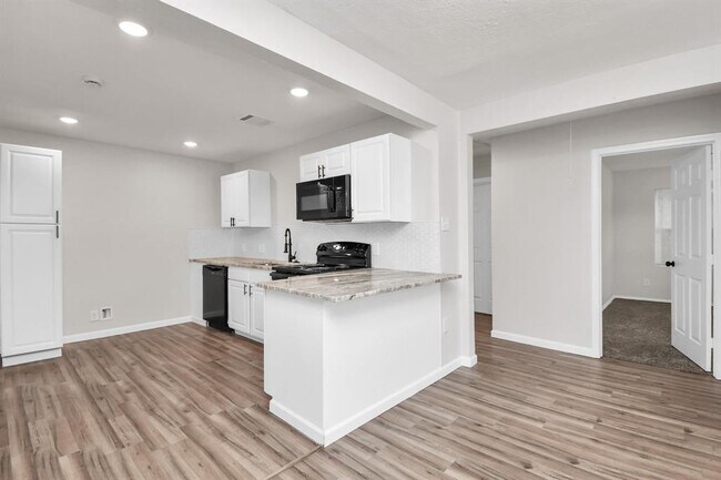 Foto del edificio - 10633 Lane St