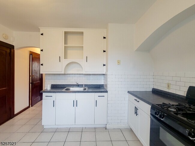 Foto del edificio - 452 Myrtle Ave