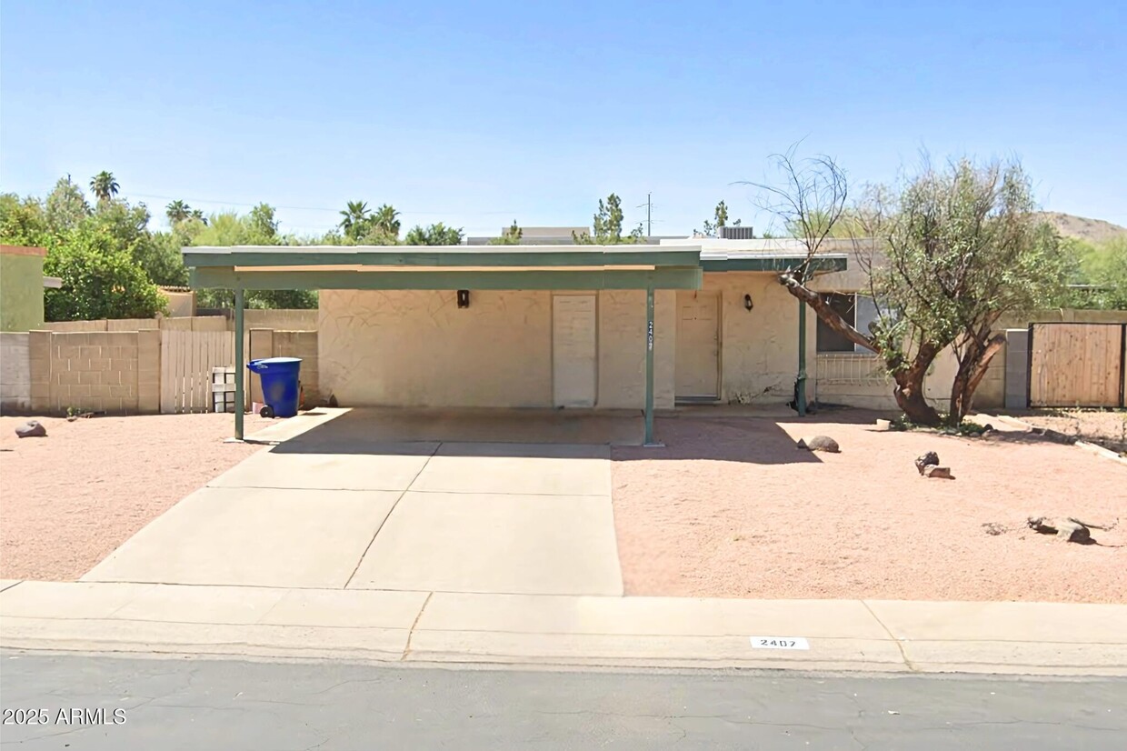Primary Photo - 2407 W Dunbar Dr
