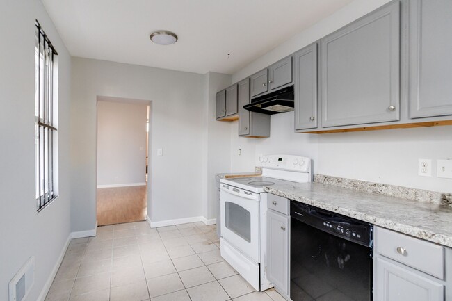 Building Photo - 2507 Woodbrook Avenue