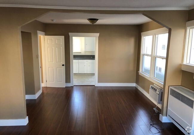 living room/dining area - 6412 10th Ave