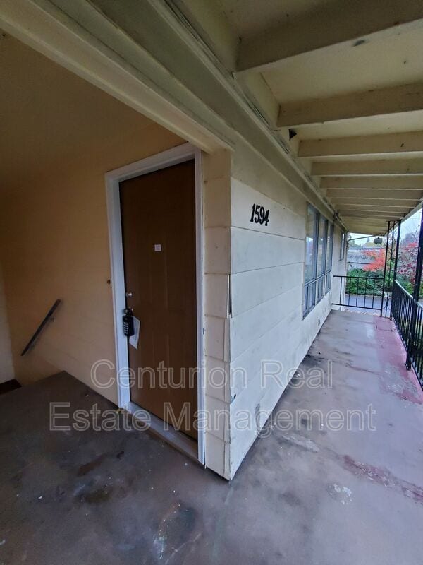 Building Photo - 1594 Tripp St SE