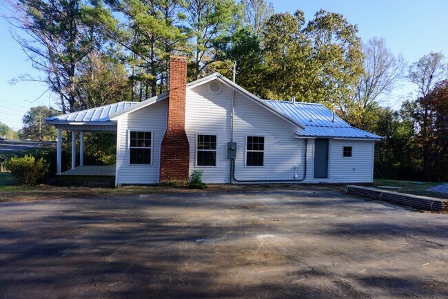 Building Photo - Craftsman's Cottage