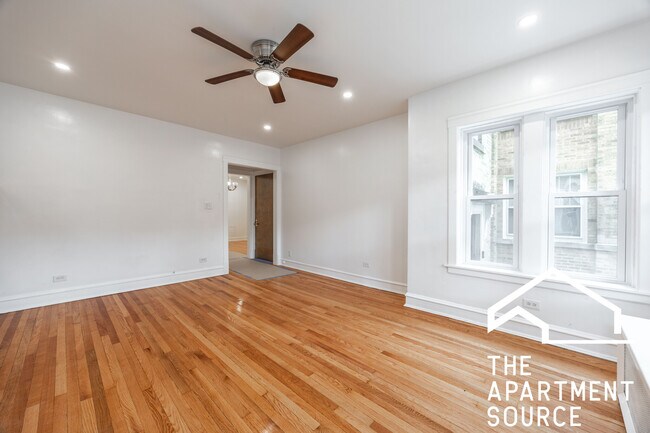 Foto del edificio - 5713 N Talman Ave