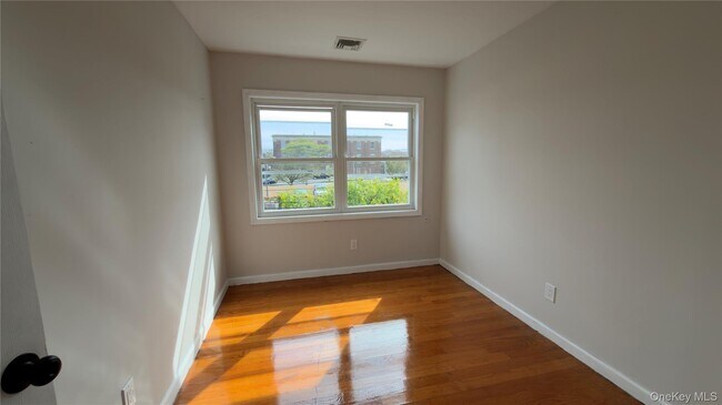 Foto del edificio - 134 W Chester St