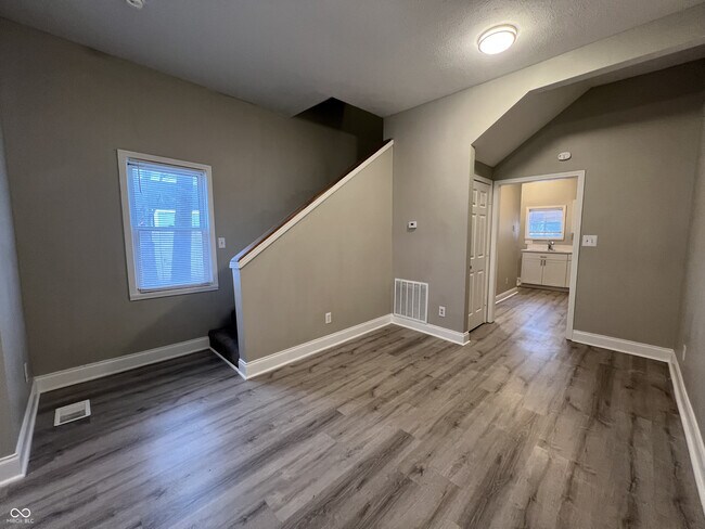 Building Photo - 1221 Union St