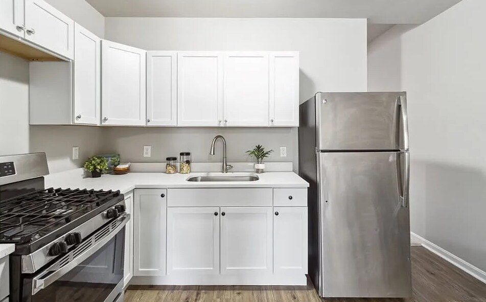 Foto principal - 221 Orleans St