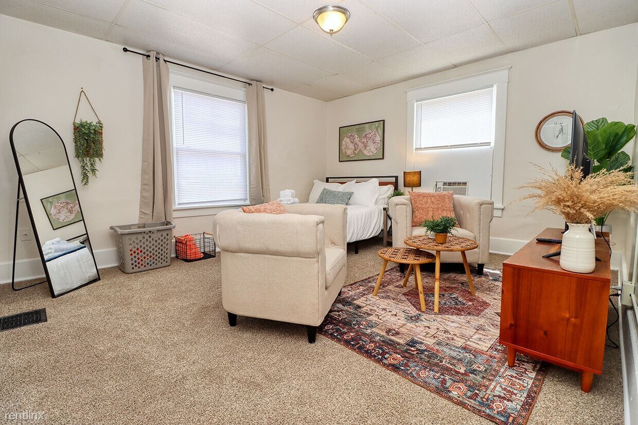 Primary Photo - 5 br, 1 bath House - 2040 South 17th Street 2