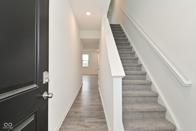 Building Photo - 6296 Wasco Dr
