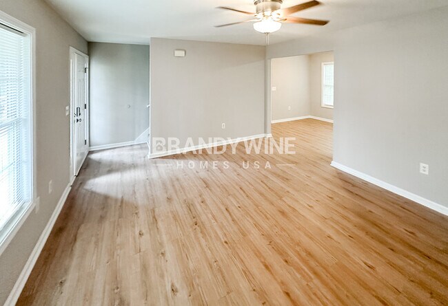 Foto del edificio - 6417 Harvester Cir