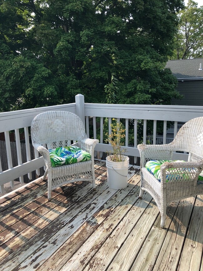 Sun Deck, re-staining now! - 151 High St