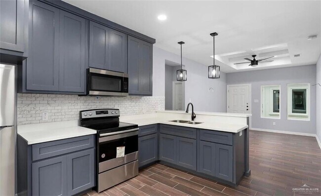 Foto del edificio - 5804 Puffin Ave