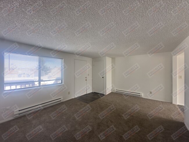 Building Photo - Ealges Nest Apartments