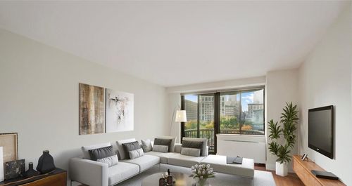 Foto principal - 55 E 25th St
