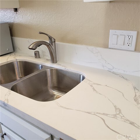 Foto del edificio - 17572 Vandenberg Ln