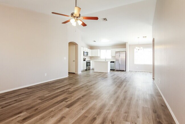 Foto del edificio - 2322 S 65th Dr