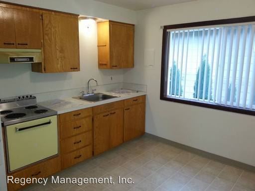 Building Photo - 11580 SW Hall Blvd