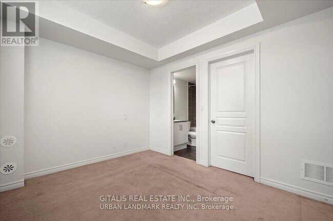 Photo du bâtiment - 94 Caledonia Park Rd