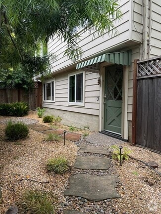 Building Photo - 435 E Blithedale Ave