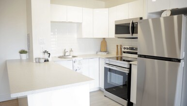 Building Photo - Brentwood