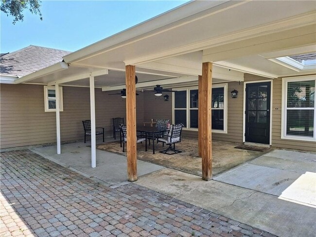 Building Photo - 116 Cardiff Ct