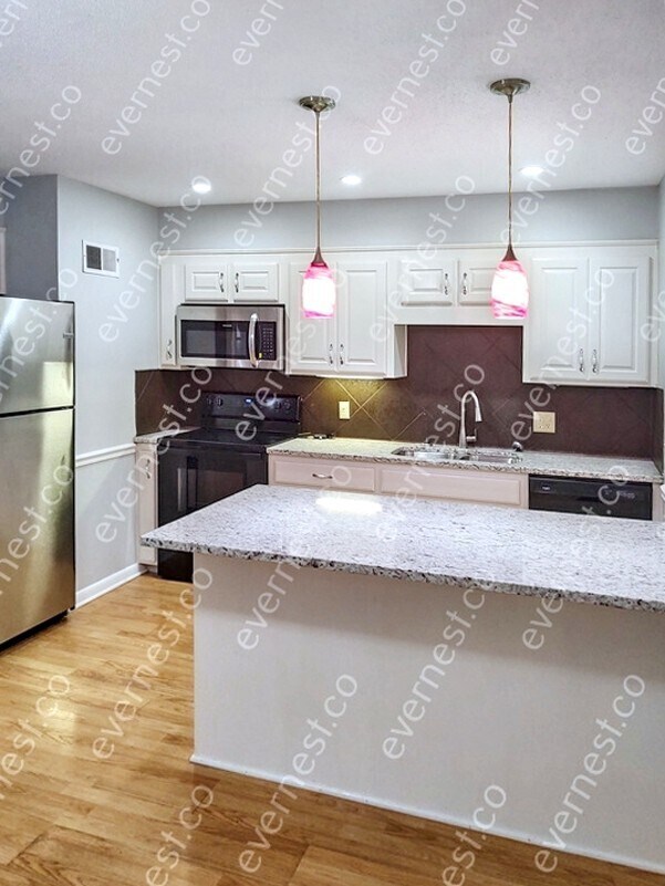 Foto del edificio - 5200 Sterling Ave