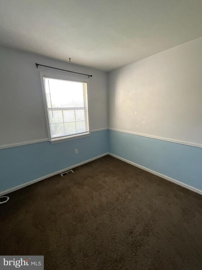 Building Photo - 13202 Bayberry Dr
