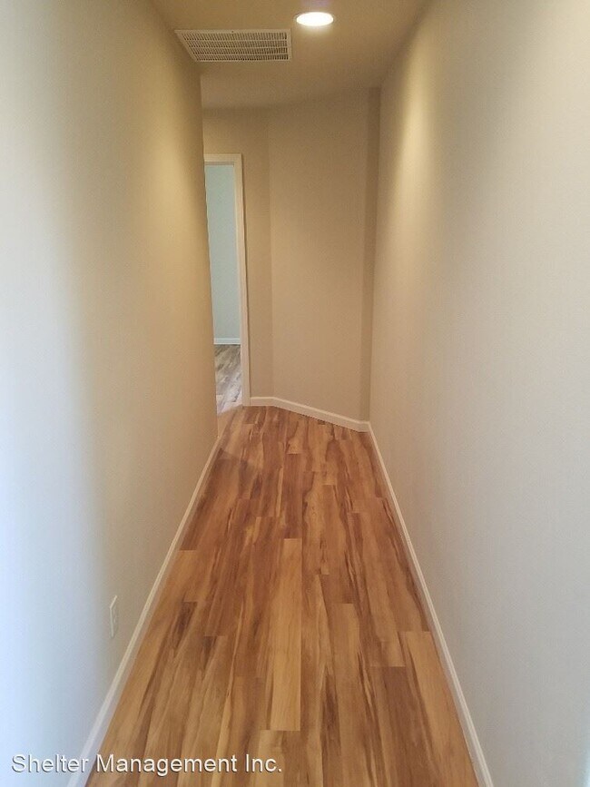 Foto del edificio - 322 Gwinn St E