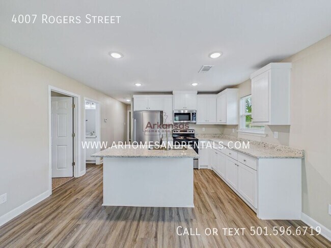 Foto del edificio - 4007 Rogers St
