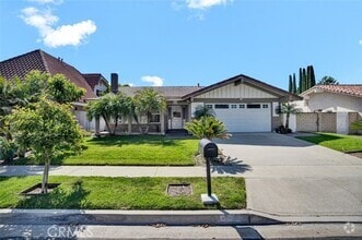 Building Photo - 15442 Eiffel Cir