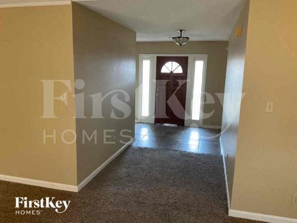 Foto del edificio - 935 Rutland Dr