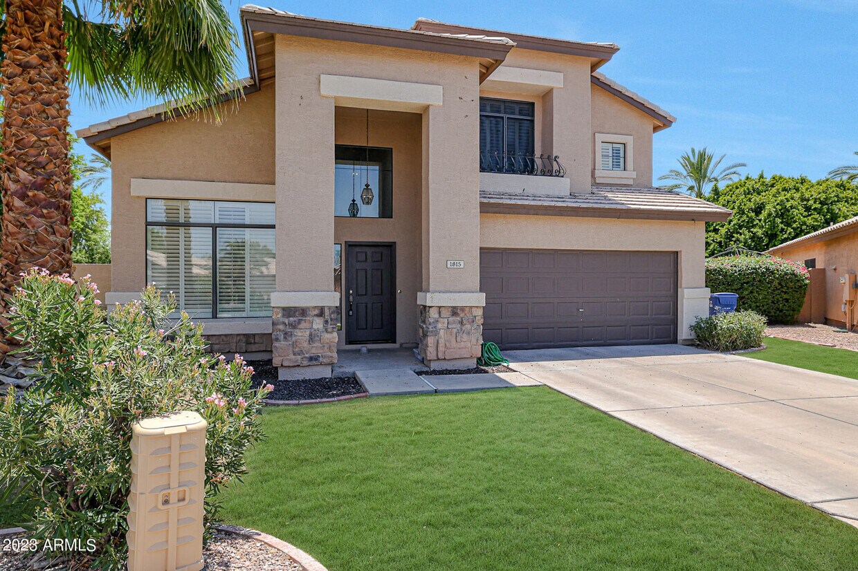 Primary Photo - 1815 E Dava Dr