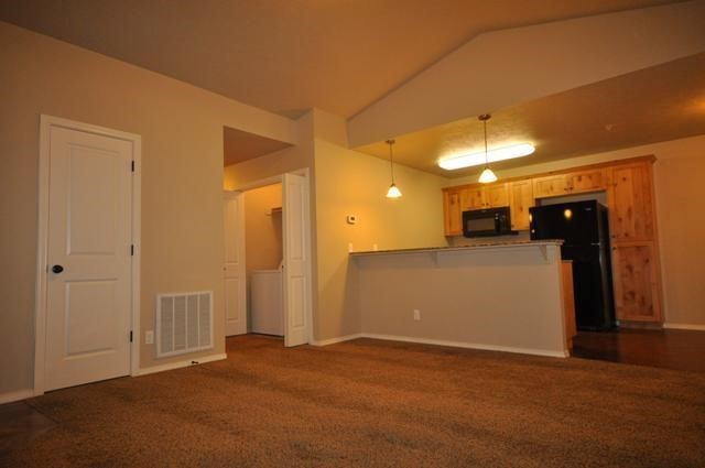 Building Photo - 5678 S Summit Creek Way