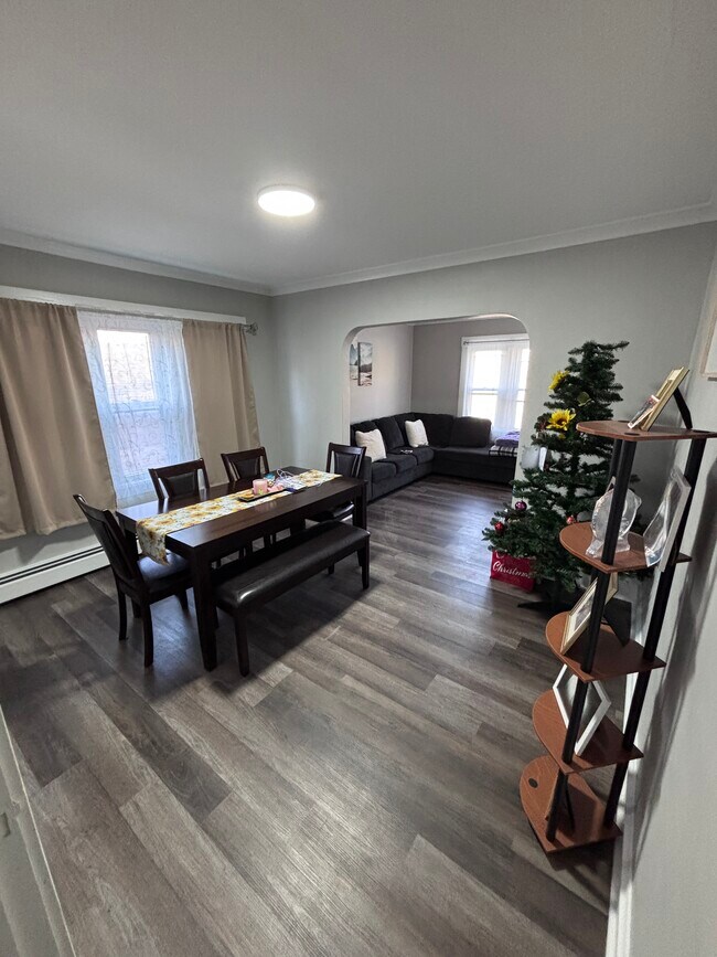 Foto del edificio - 8615 W Adler St