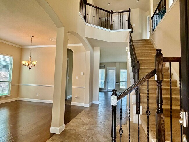 Foto del edificio - Welcome home to 621 Cavan!