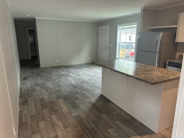 Building Photo - 123 Desander Dr